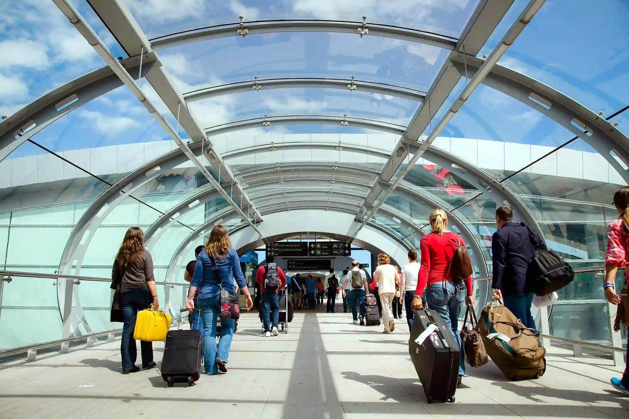 Ustawa o zniesieniu limitu pasażerów na Dublin Airport podpisana